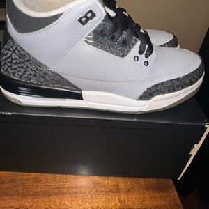 Air Jordan 3 Retro BG Size 6.5Y w box -Pre-Owned